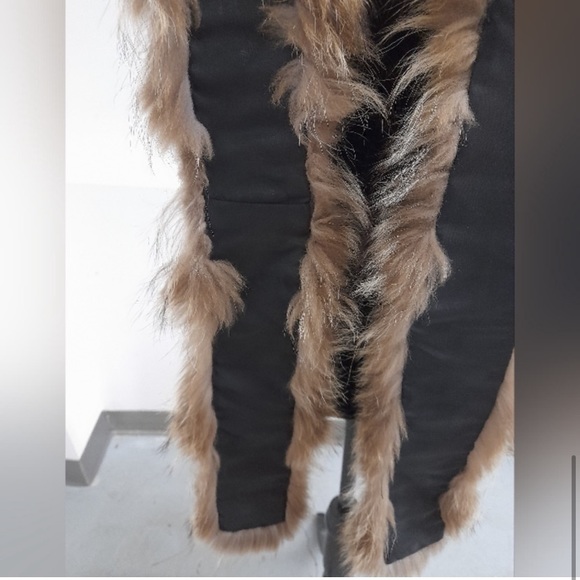 Real Fur - Picture 10 of 13